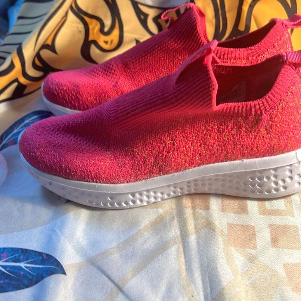 Avia Womans Memory Foam Slip Ons - Size 6 - Picture 4 of 7